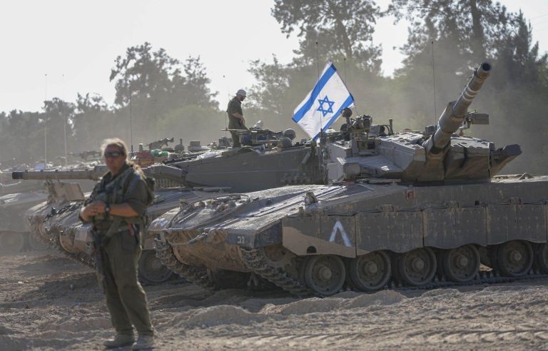 Israel enters the Gaza Strip with tanks