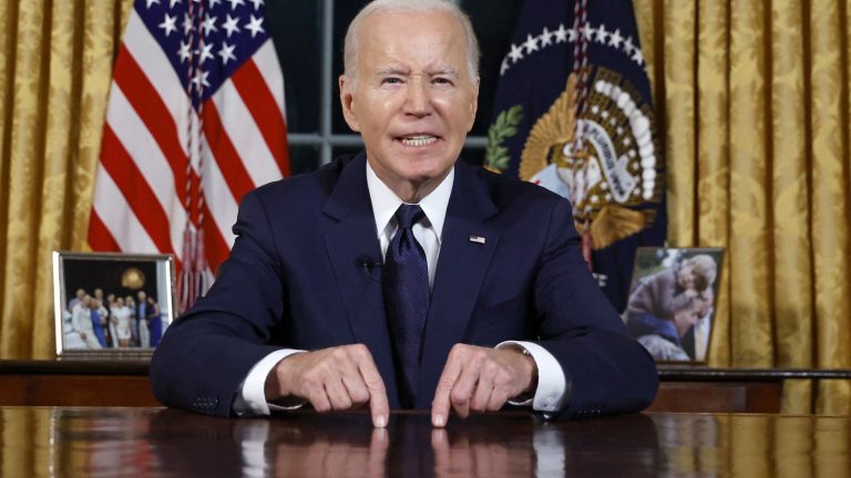 Joe Biden accuses the Palestinian group and Russia of wanting to “wipe out” democracies