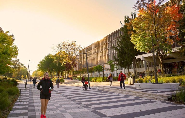 Laval University is (re)committing to the climate