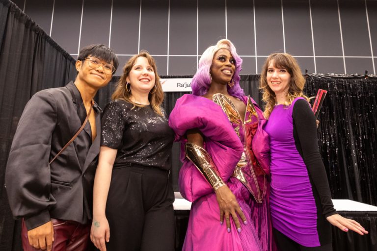 Life, the city |  Drag assembly at the Palais des congrès