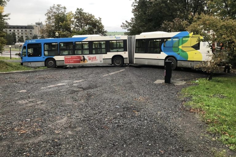 Montreal Transport Company |  A bus in an unfortunate position