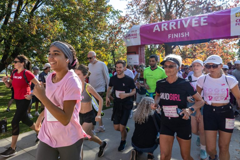 More than 2,000 people run for breast cancer research