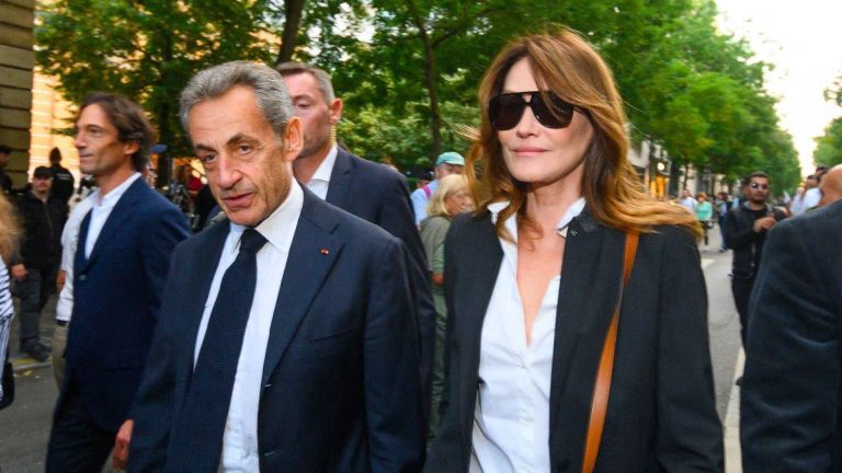 Nicolas Sarkozy, Carla Bruni and her ex gathered at the demonstration in support of Israel