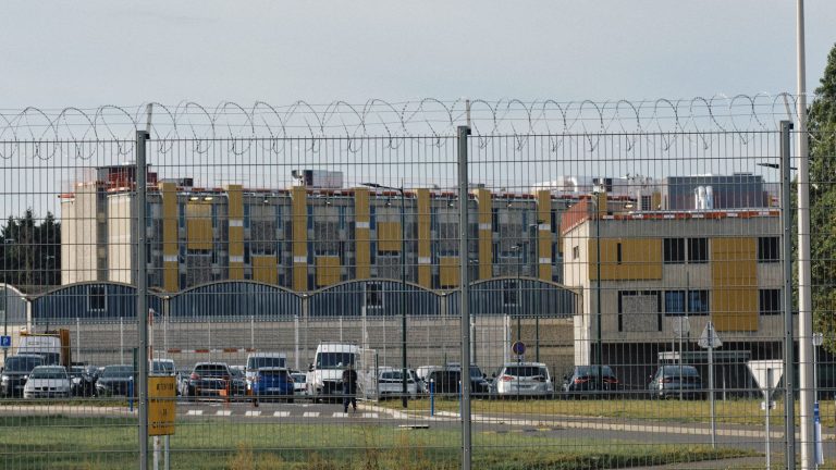 Prison overcrowding weighs on the policy of executing sentences, warns the Court of Auditors