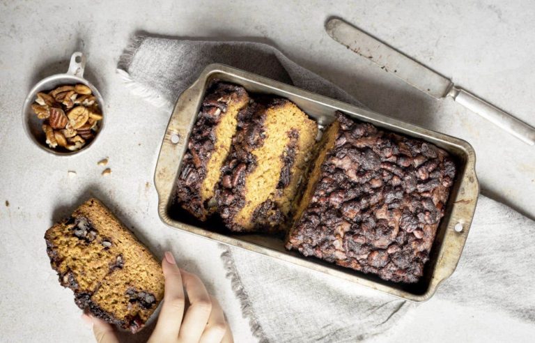 Pumpkin Bread, Cinnamon Pecan Crunch