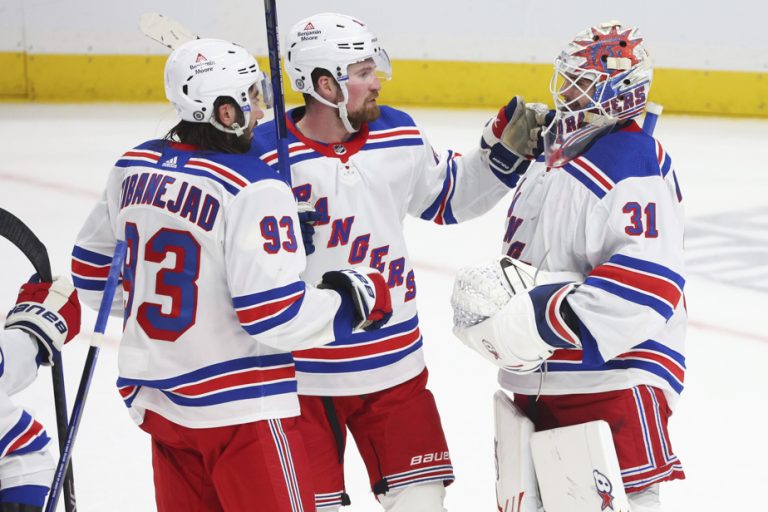 Rangers win 5-1 against Sabers