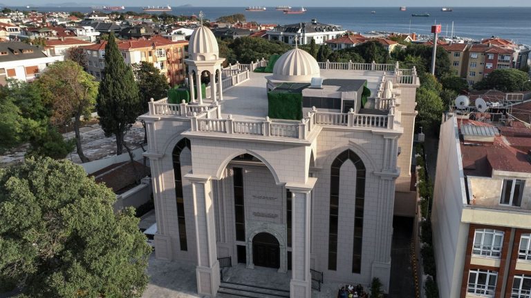 Recep Tayyip Erdogan inaugurates new church in Istanbul, the first in 100 years of republic