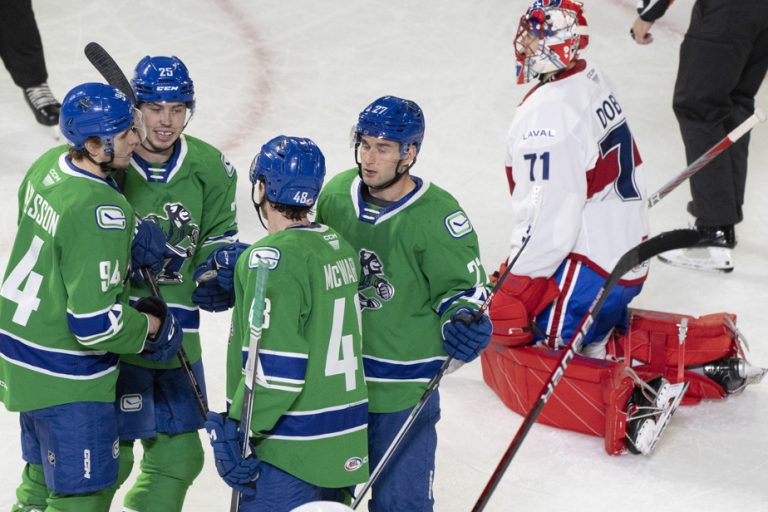 Canucks 7 – Rocket 4 |  False start