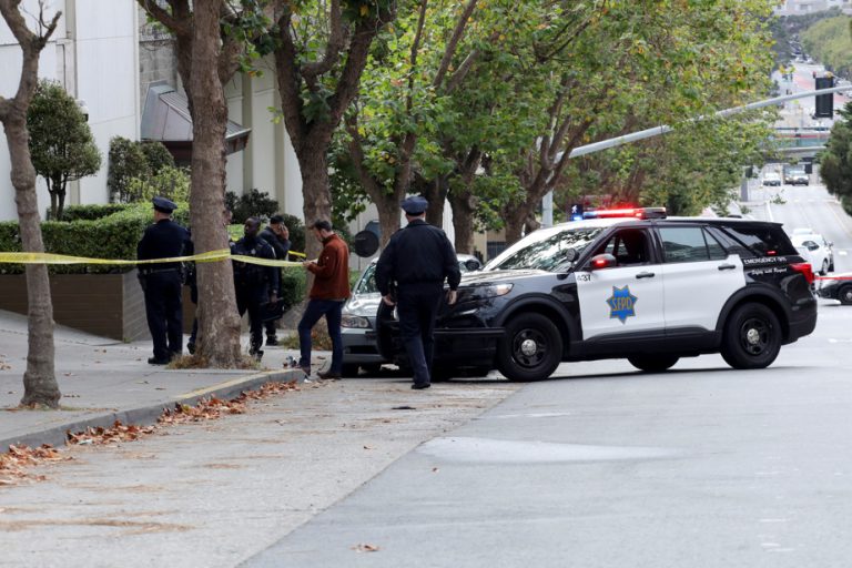 San Francisco |  Police kill driver after driving into Chinese consulate