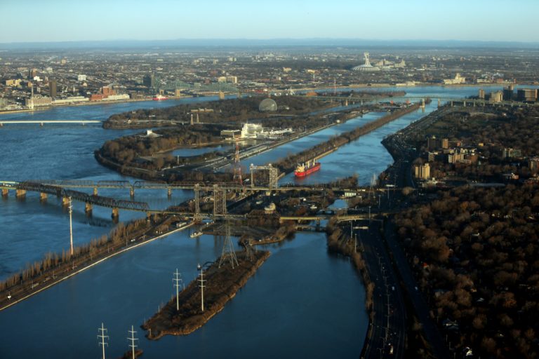 Strike at the St. Lawrence Seaway |  De-icing salt may be missing