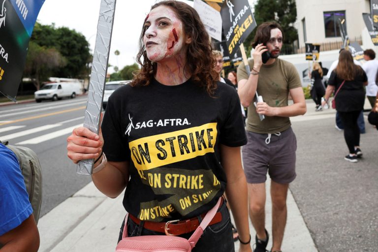 Strike in Hollywood |  Negotiations suspended between studios and actors