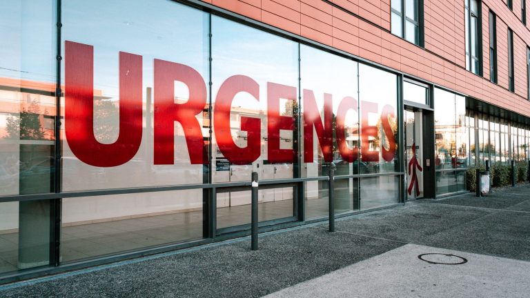 The French Hospital Federation estimates that hospitals are missing 1.9 billion euros for 2023 and 2 billion for 2024