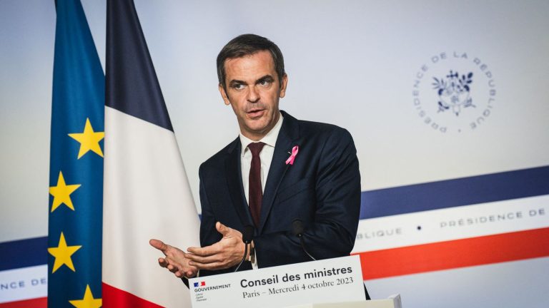 The government “will not leave the Restos du coeur without solutions”, assures Olivier Véran