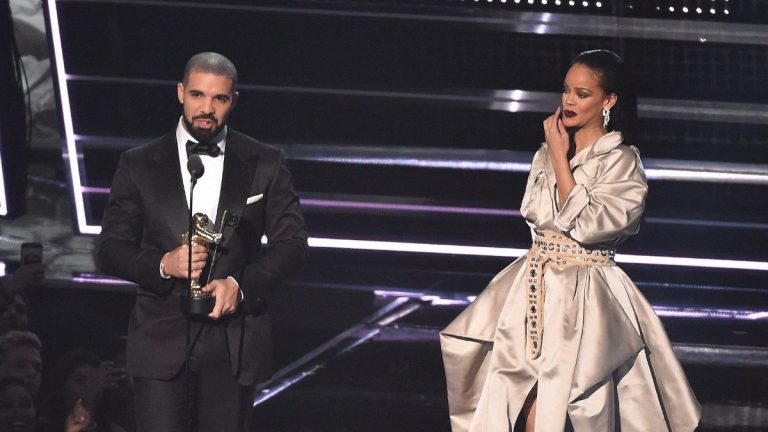 “The sex with her was average”, did Drake just try to humiliate Rihanna in his new album?