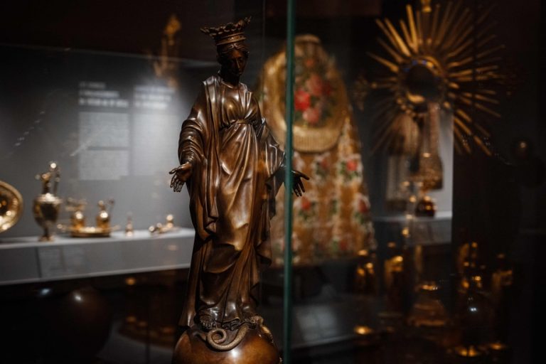 “Treasures” from Notre-Dame Cathedral on display at the Louvre