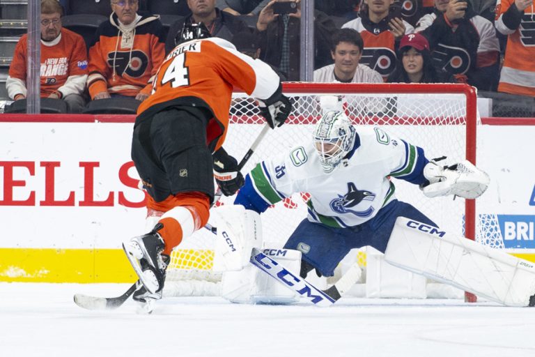 Tuesday in the NHL |  A first goal for Sean Couturier in almost 2 years in a Flyers victory