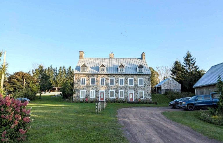 Under the charm of a cottage rich in history