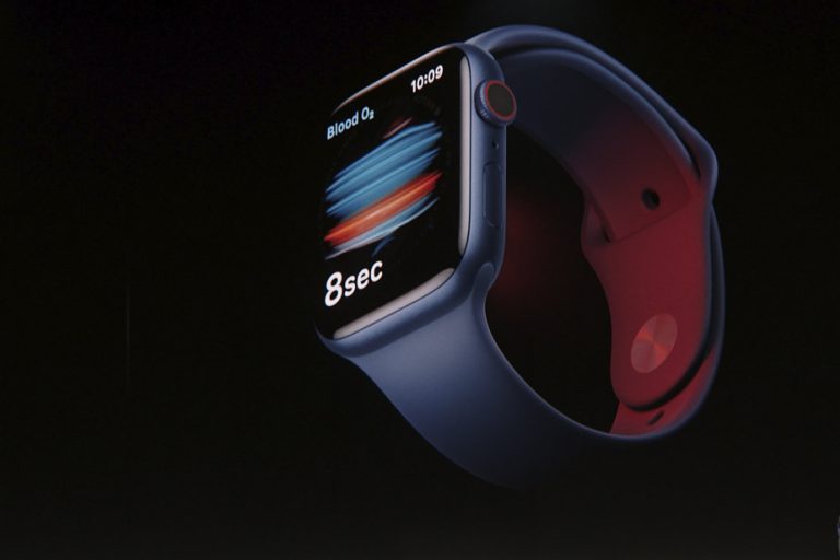 United States |  An organization recommends banning the importation of certain Apple watches