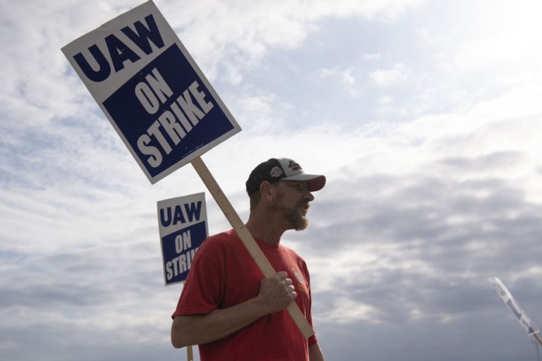 United States |  Auto workers’ strike against GM intensifies