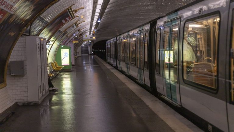 VIDEO.  How polluted air from the Paris metro is released into the streets of the capital