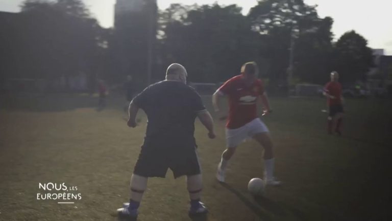 Video A minimum BMI to join the team, lost pounds that turn into goals… very special football matches to fight obesity in the United Kingdom