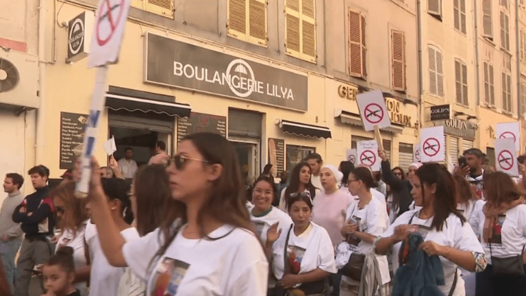 a white march in tribute to Soucayna, killed by gunfire