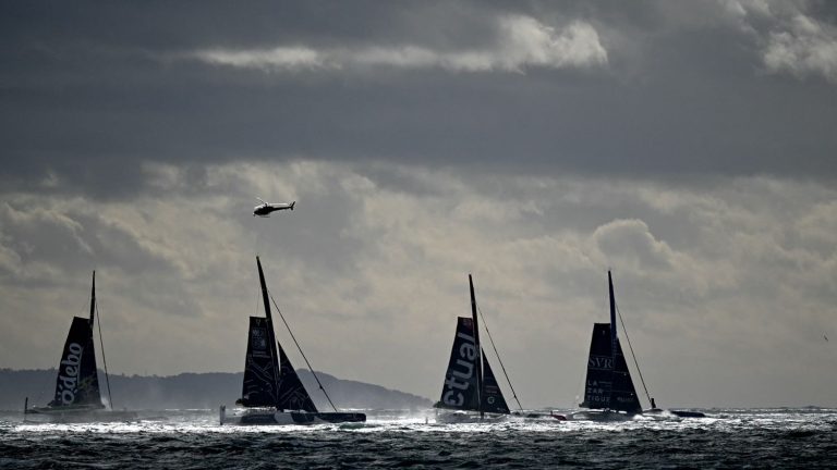 an eventful departure and Imocas at the dock