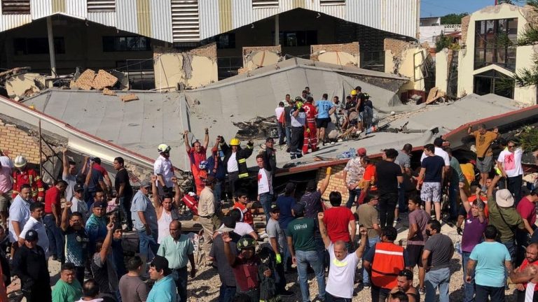 at least nine dead when church roof collapses during mass