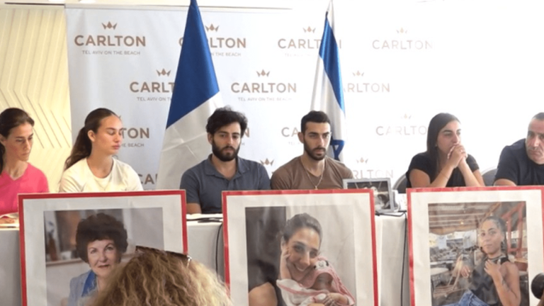 families of Israeli hostages call on Emmanuel Macron