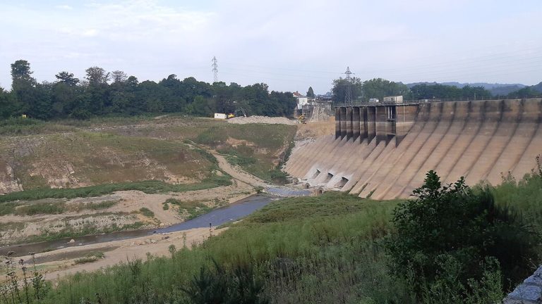 in Normandy, the destruction of two dams brings nature back to life