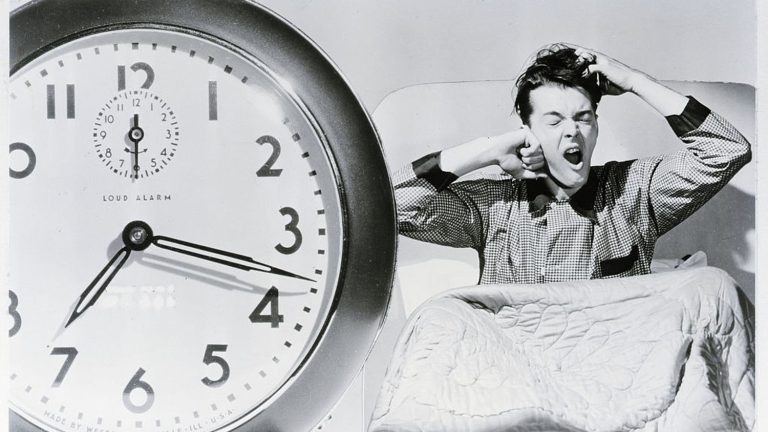 nearly 7 out of 10 sleepers practice morning “grabbing minutes”, and it’s beneficial