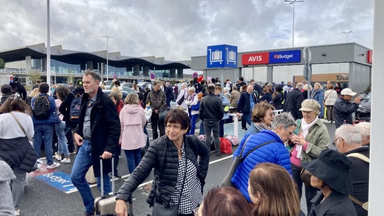 several French airports evacuated again Thursday after bomb threats