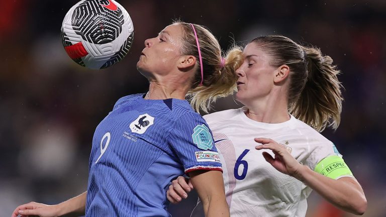 the French team concedes a draw against Norway and drops the first points of its campaign