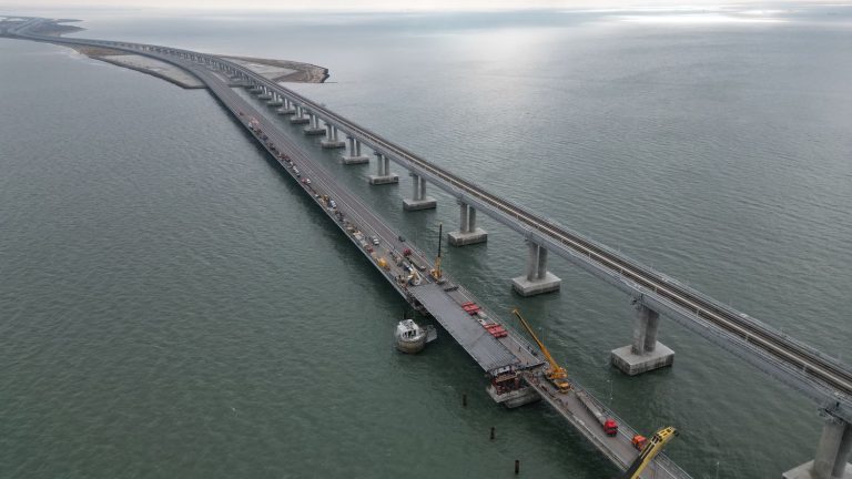 the Kerch bridge in Crimea, a favorite target of the Ukrainians and a weak point for Russia