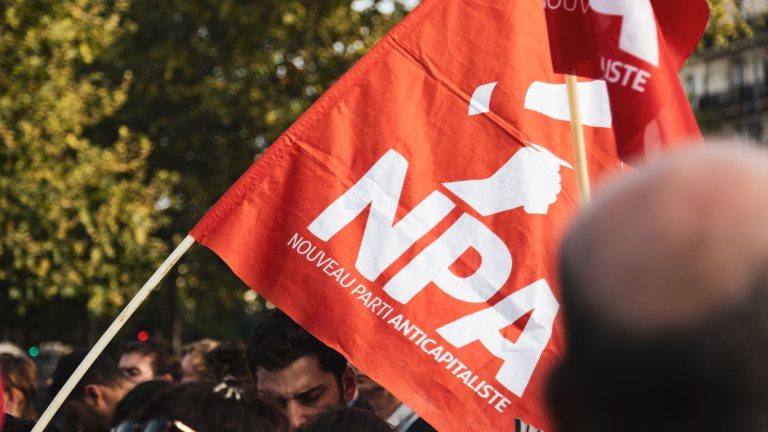 the New Anticapitalist Party targeted by an investigation for advocating terrorism