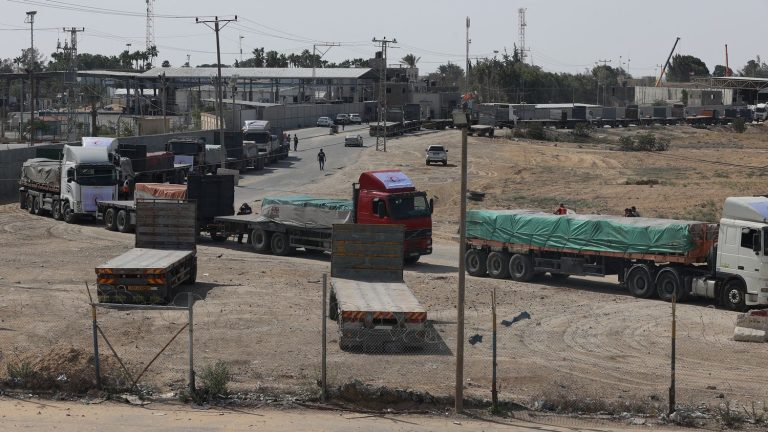 the United States calls for leaving the Rafah border crossing open to deliver humanitarian aid to Gaza