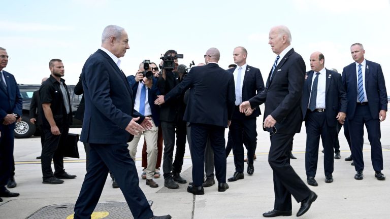 the shooting seems to be the work of “the opposing party”, estimates Joe Biden, visiting Israel