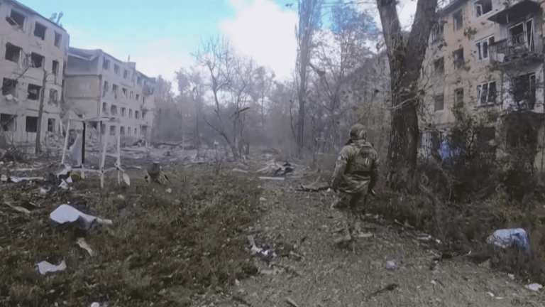 the small town of Avdiivka, a new symbol of resistance to the Russian army