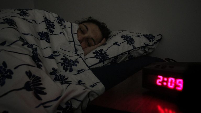 we are able to hear and understand words while sleeping