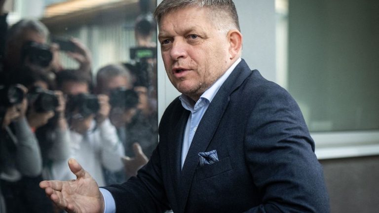 who is Robert Fico, this pro-Russian populist at the gates of power?