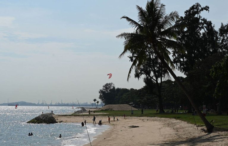 Singapore plans to create artificial islands to protect its territory