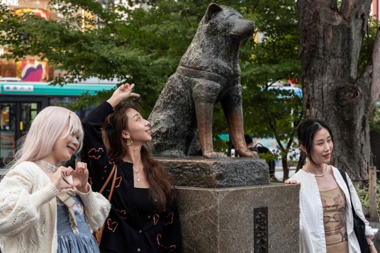 A dog symbol of loyalty |  Tokyo celebrates 100 years of Hachiko