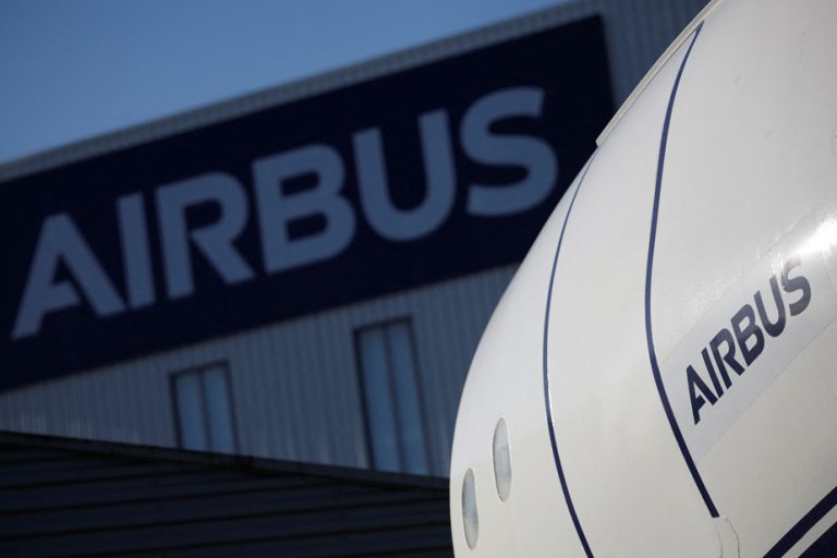 Airbus deliveries take off again in October