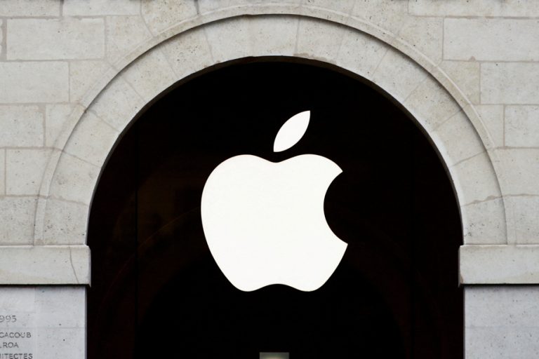 Apple to end credit card partnership with Goldman Sachs