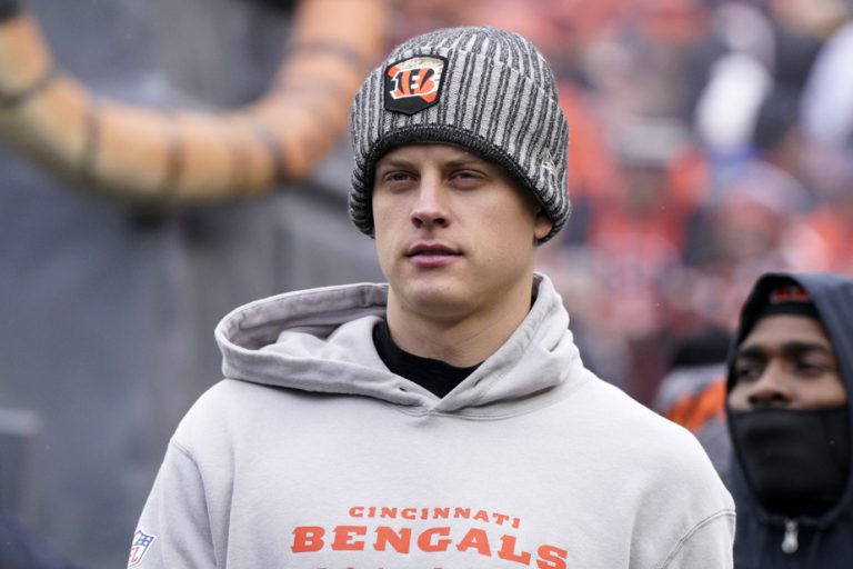 Bengals |  Joe Burrow underwent surgery on his right wrist