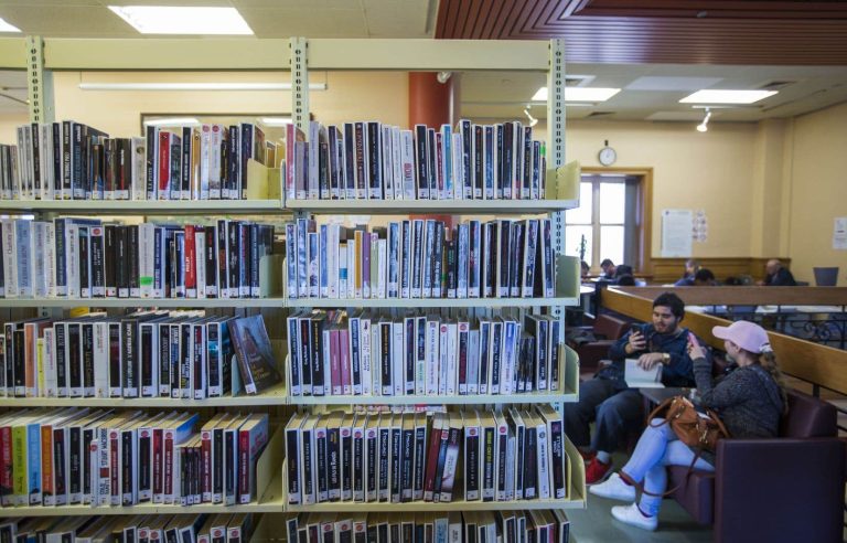 Beware of the danger of social exclusion in Montreal libraries