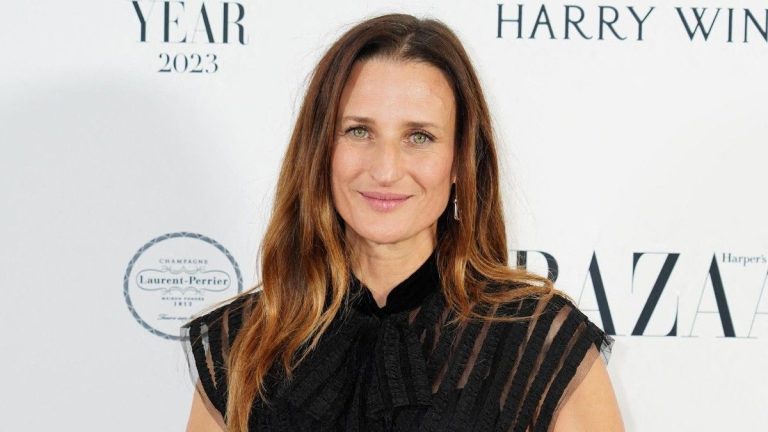 Camille Cottin replaces Beyoncé and it’s very serious