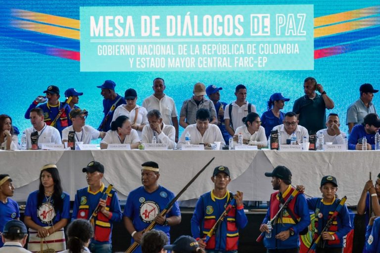 Colombia |  The government announces the resumption of negotiations with the FARC dissidence