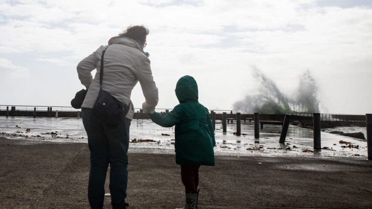 Côtes-d’Armor, Finistère and Manche placed on red alert for “strong wind” from next night, 17 other departments in orange