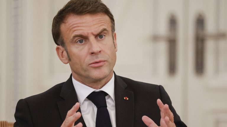 Emmanuel Macron will not go to the march against anti-Semitism on Sunday